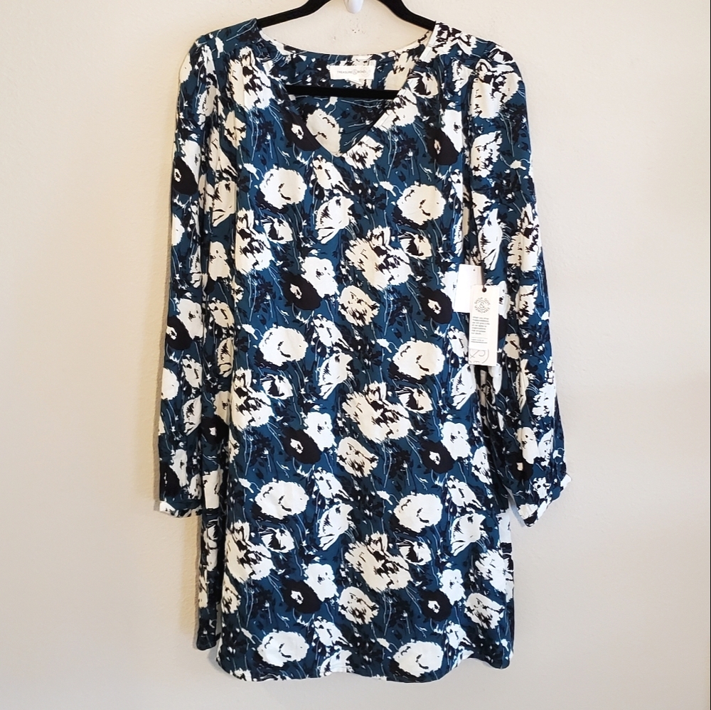 Treasure & Bond Floral Long Sleeve Shift Dress